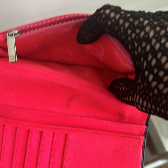 Chanel Black Quilted Lambskin Ligne Cambon Vertical Wallet with Pink Interior - Picture 14 of 16